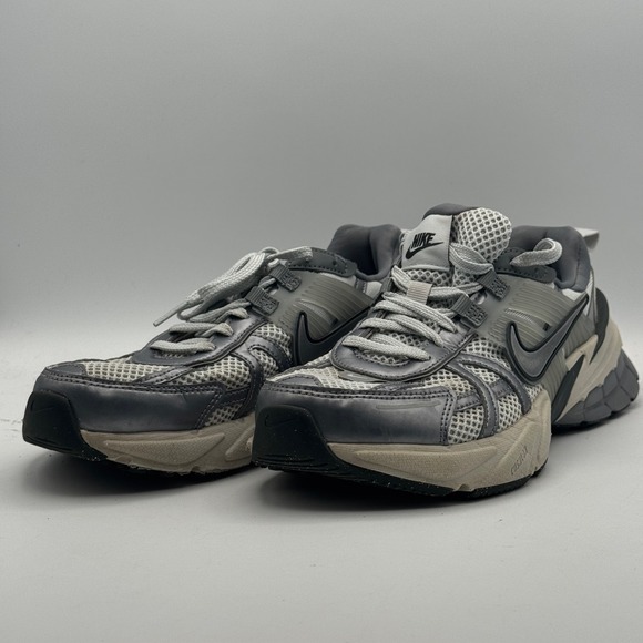 Nike Zoom Vomero 5‎ Shoes Mens Size 7.5 Running Comfortable Athletic Sneakers